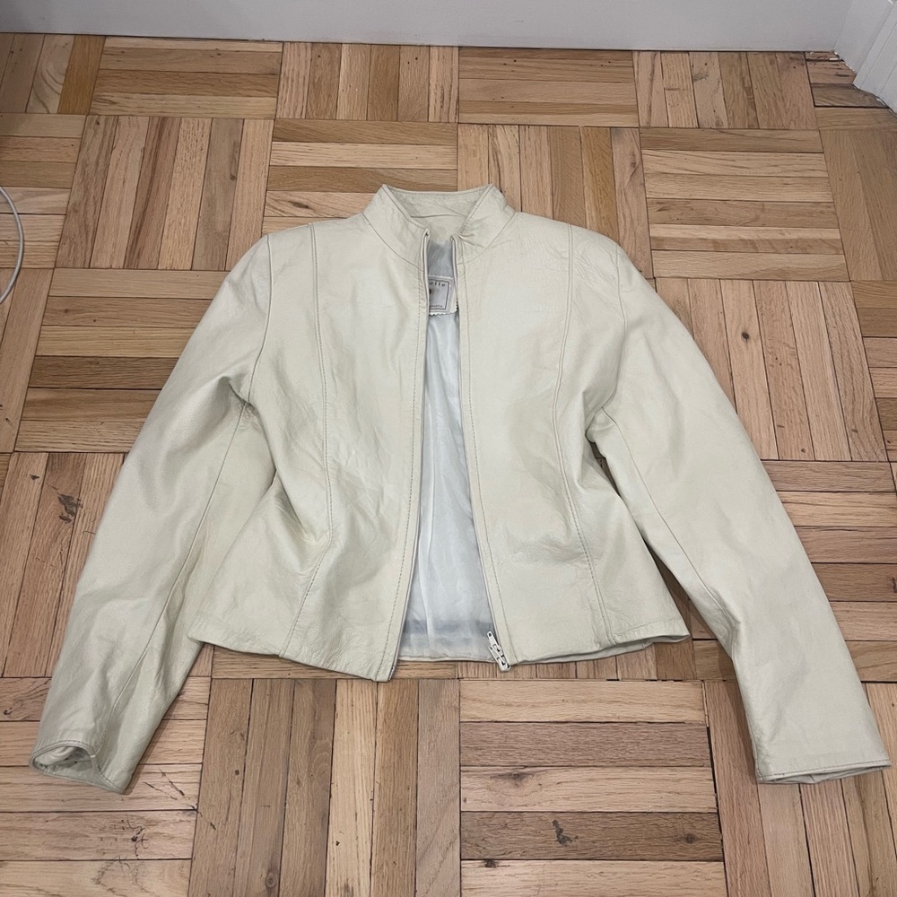 Vera Pelle Off-White Leather Jacket